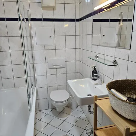 Neue Und Schicke In Stoetteritz Apartament
